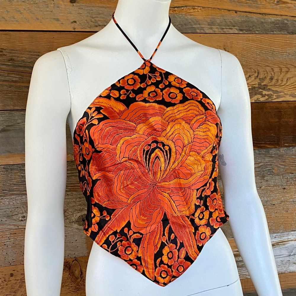 Sooki sexy, silky, backless top